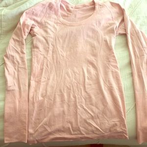 Lululemon Swiftly Tech Long sleeve top, size 6